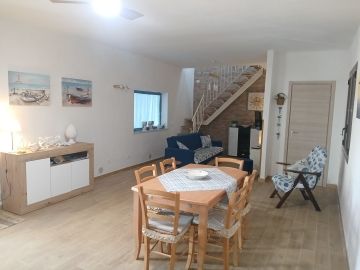 Kitchen / Living Room